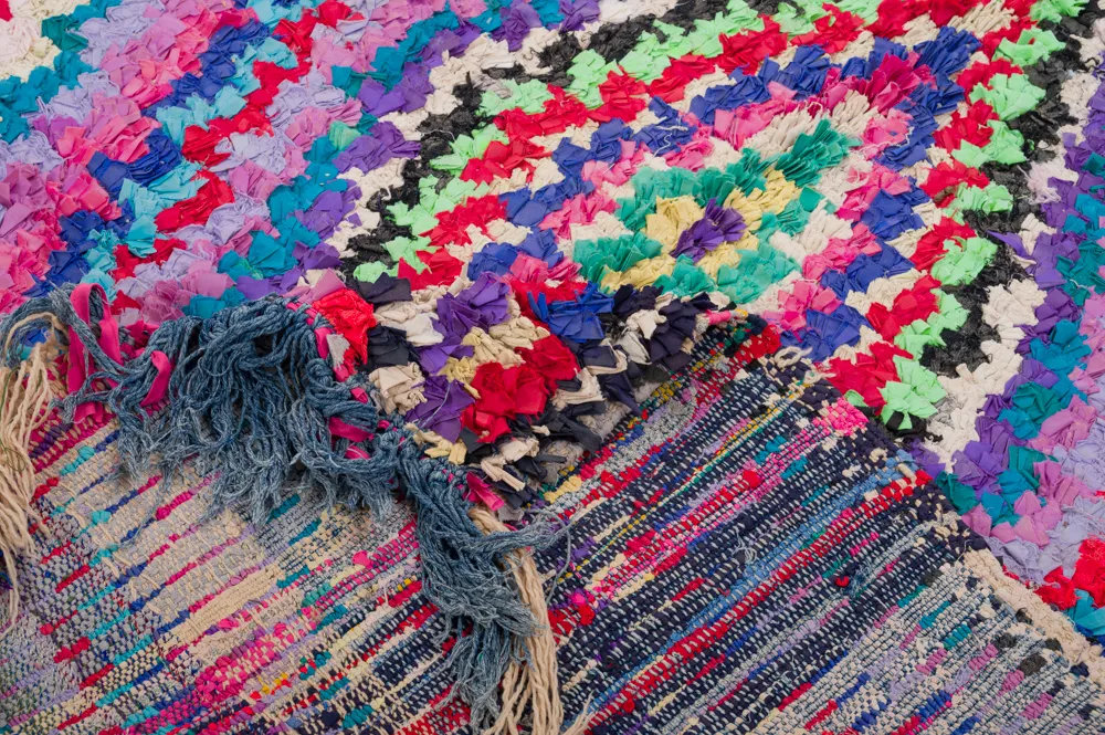 Marokkanischer Berber Teppich Boucherouite 270 x 145 cm