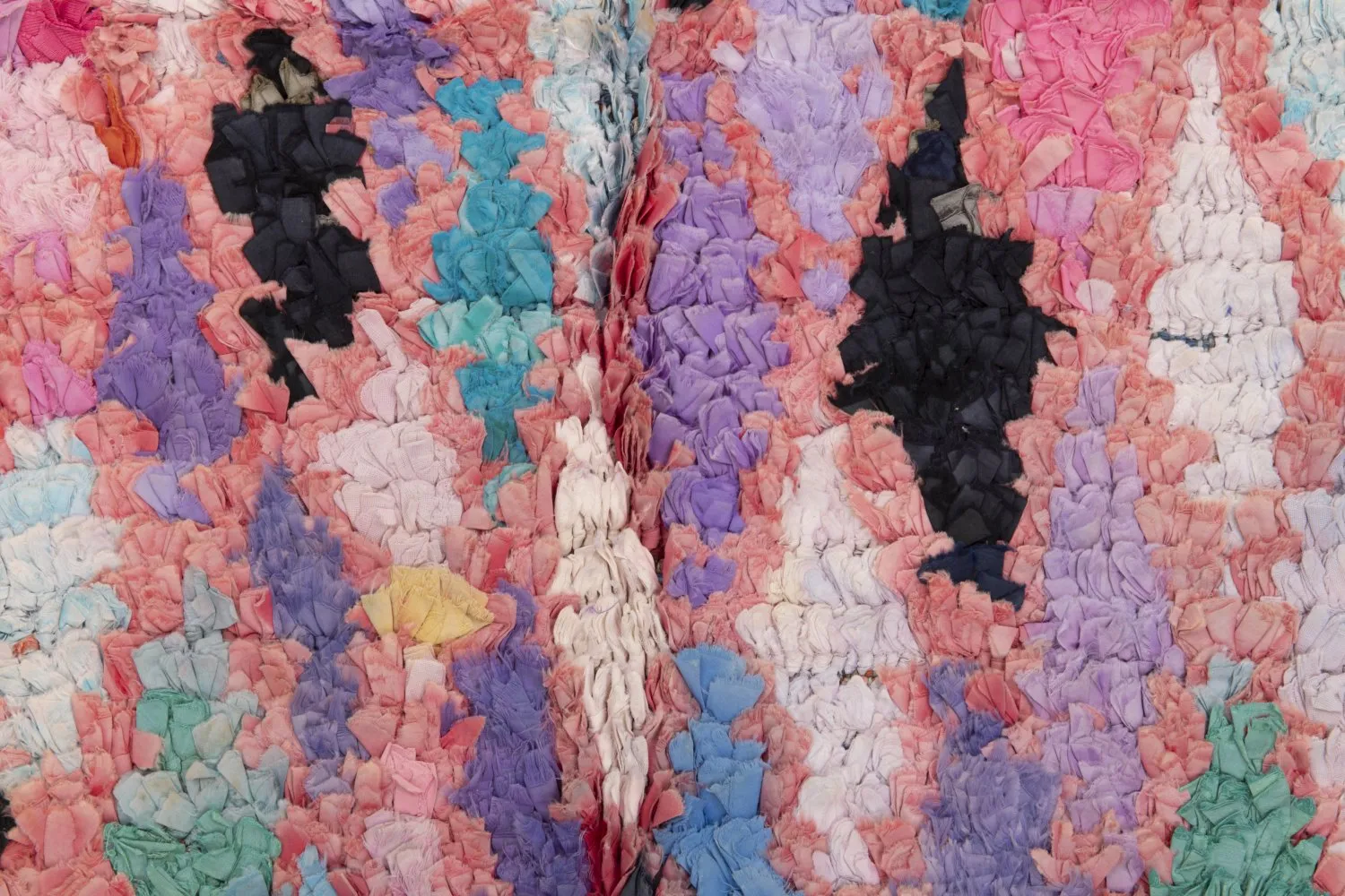 Marokkanische Berber Teppich Boucherouite 220 x 105 cm