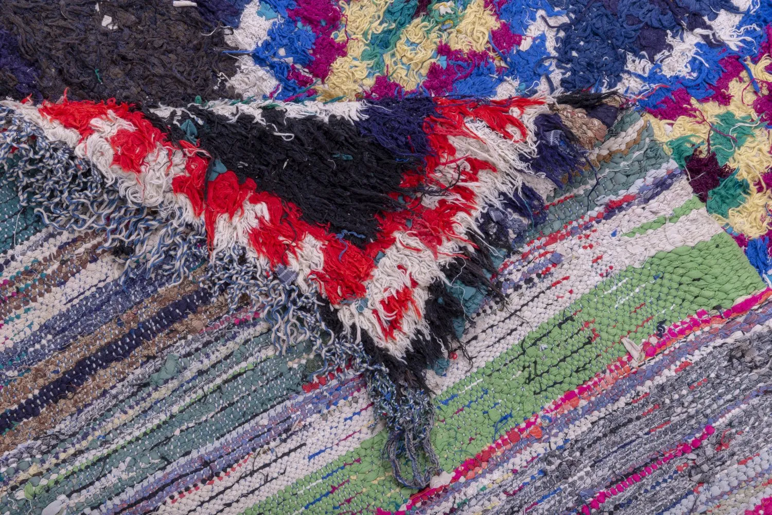 Marokkanischer Berber Teppich Boucherouite 265 x 140 cm