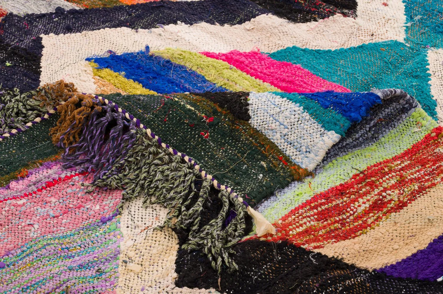 Marokkanischer Berber Teppich Boucherouite 135 x 245 cm