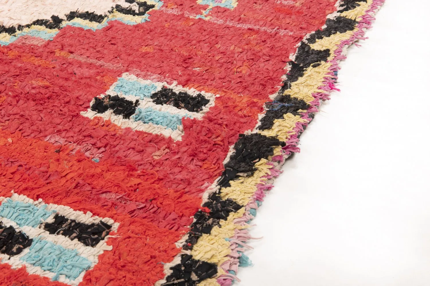 Marokkanischer Berber Teppich Boucherouite 145 x 115 cm