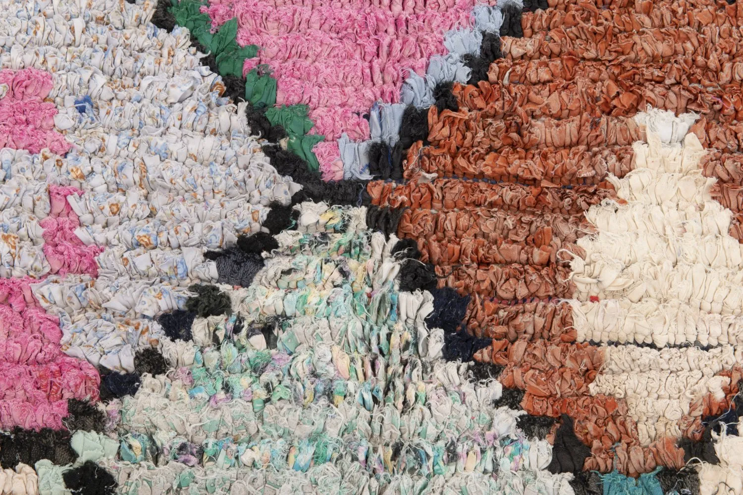 Marokkanischer Berber Teppich Boucherouite 195 x 165 cm