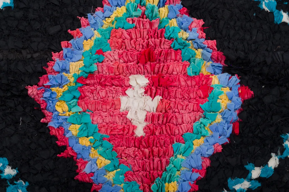 Marokkanischer Berber Teppich Boucherouite 250 x 155 cm