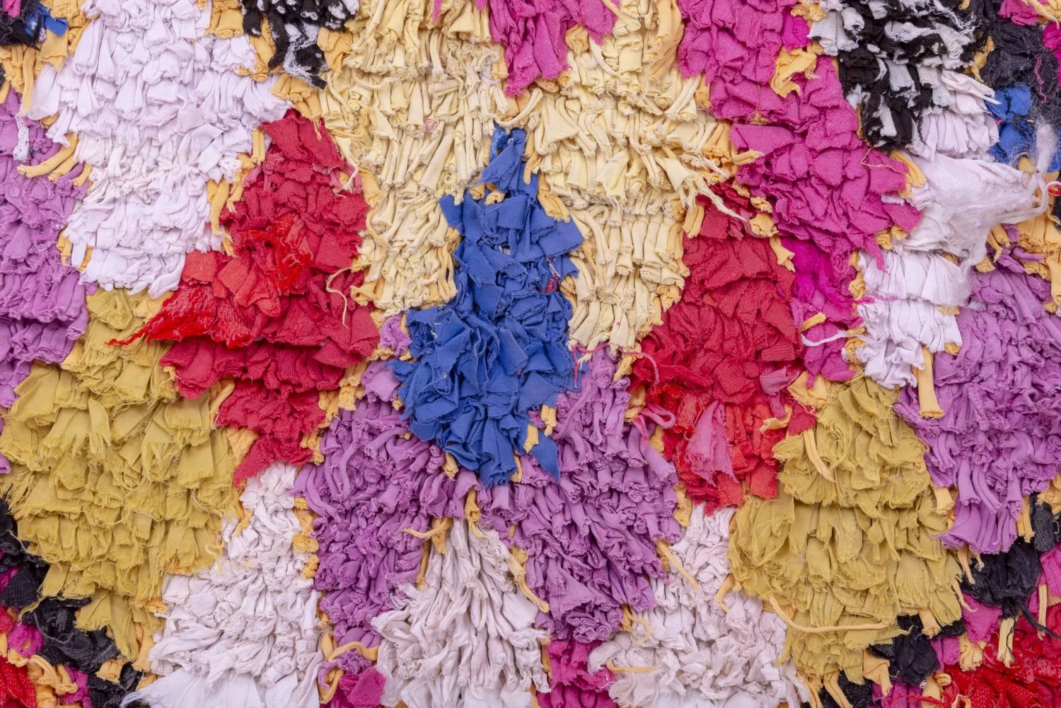 Marokkanischer Berber Teppich Boucherouite 255 x 165 cm