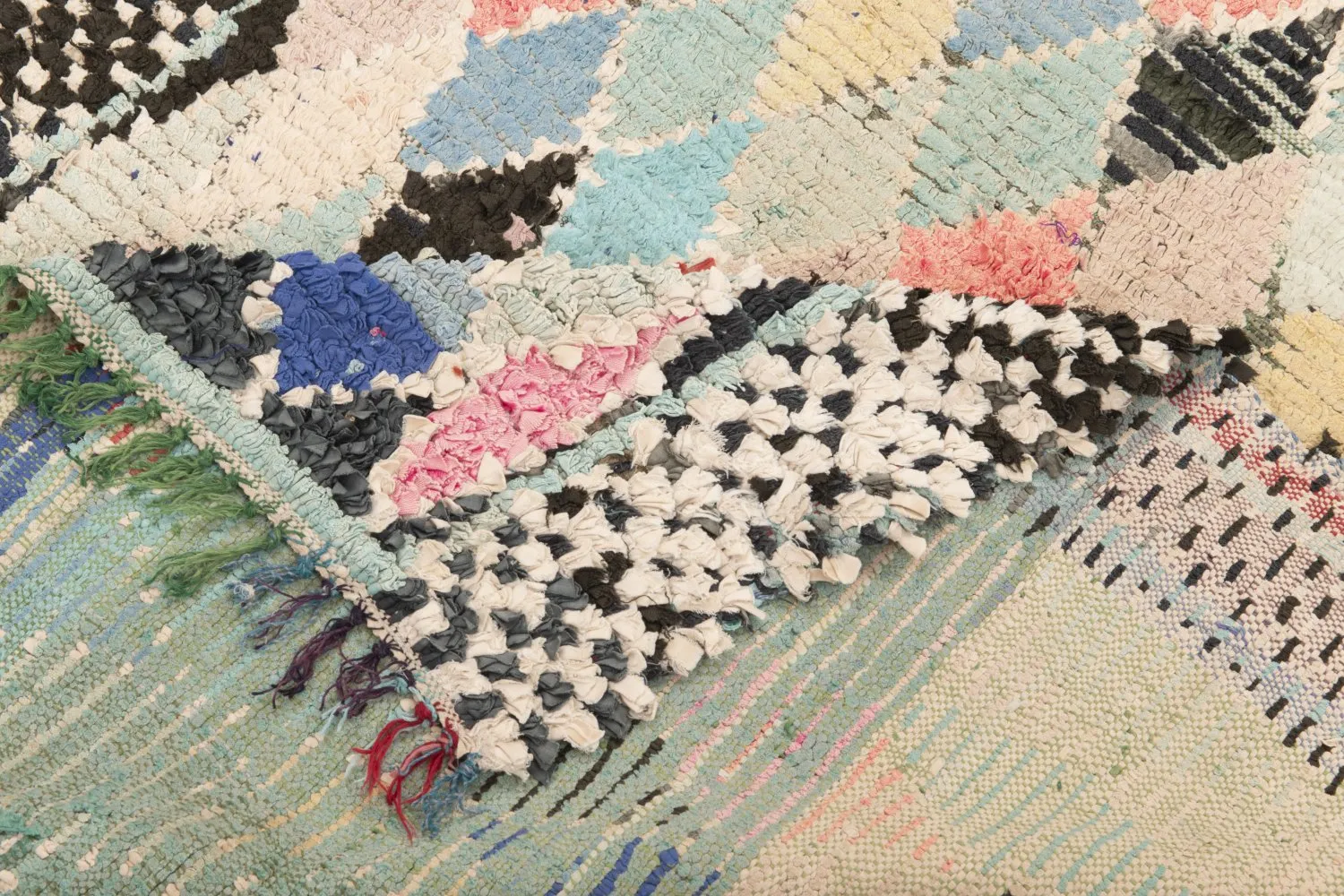 Marokkanische Berber Teppich Boucherouite 170 x 105 cm