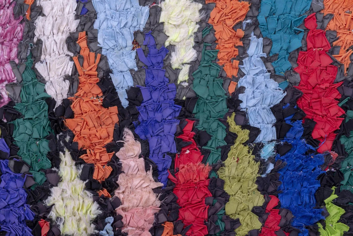 Marokkanische Berber Teppich Boucherouite 230 x 115 cm