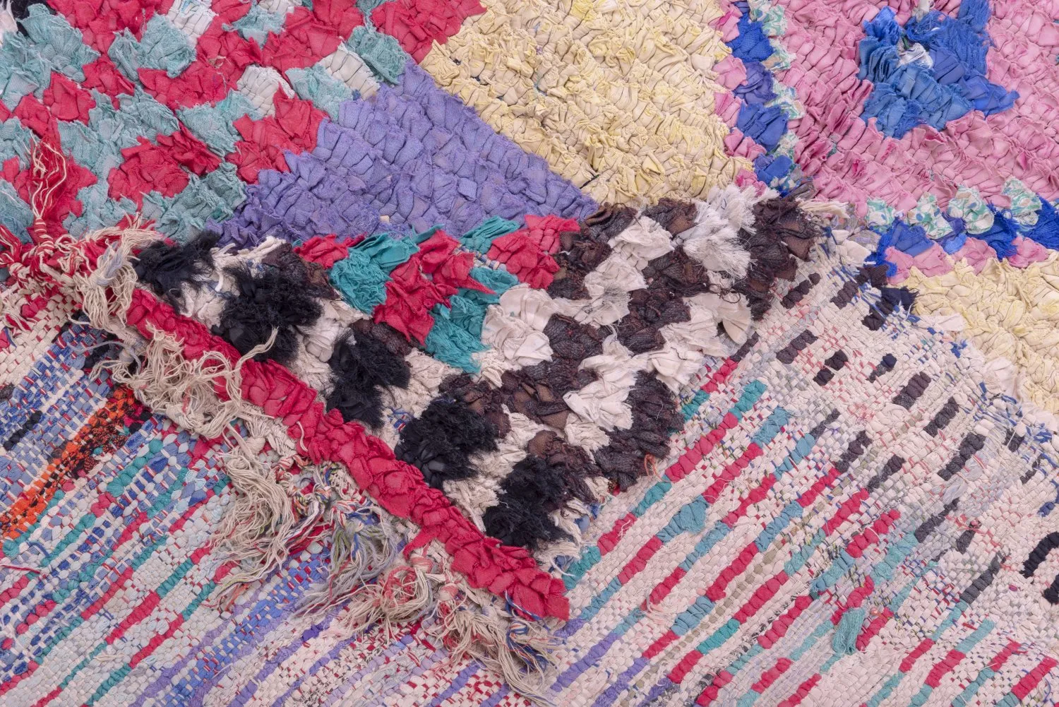 Marokkanische Berber Teppich Boucherouite 225 x 125 cm