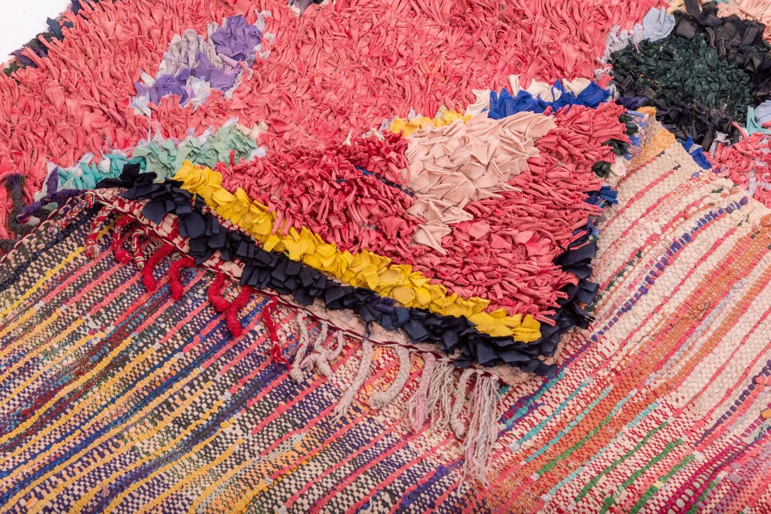 Marokkanischer Berber Teppich Boucherouite 325 x 130 cm