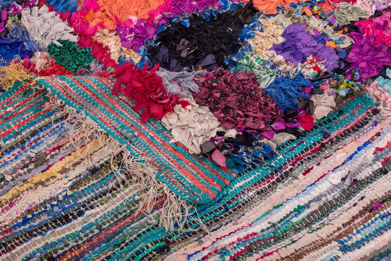 Marokkanische Berber Teppich Boucherouite 250 x 130 cm