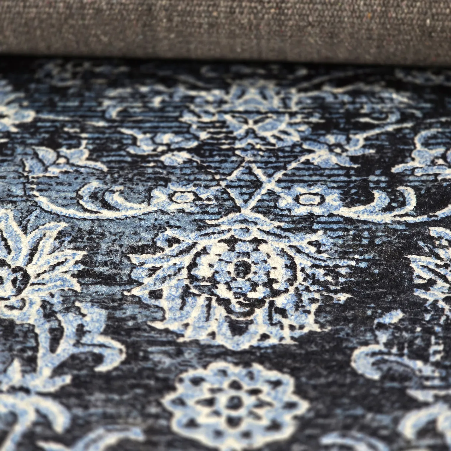 Wilton-Teppich - Flowers (blau)